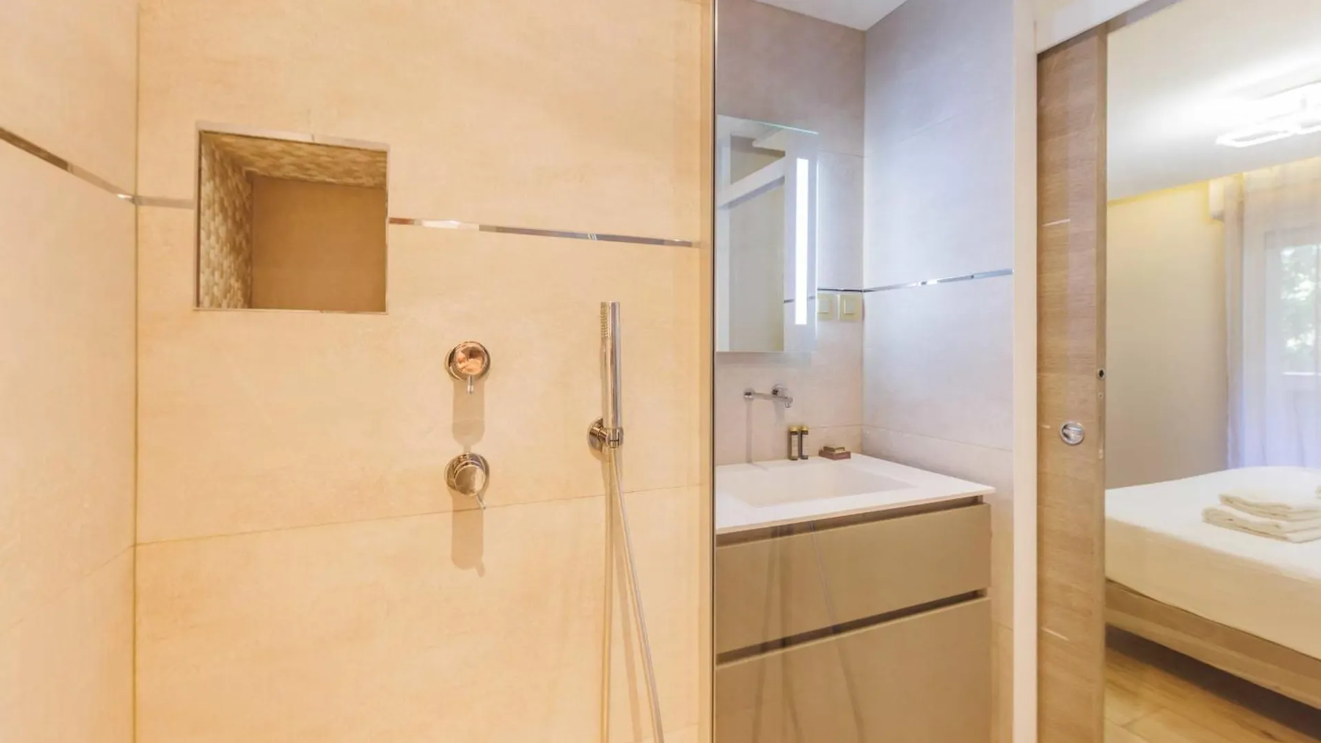 Authentic Apartment - 3Br-8P - La Villette Paris