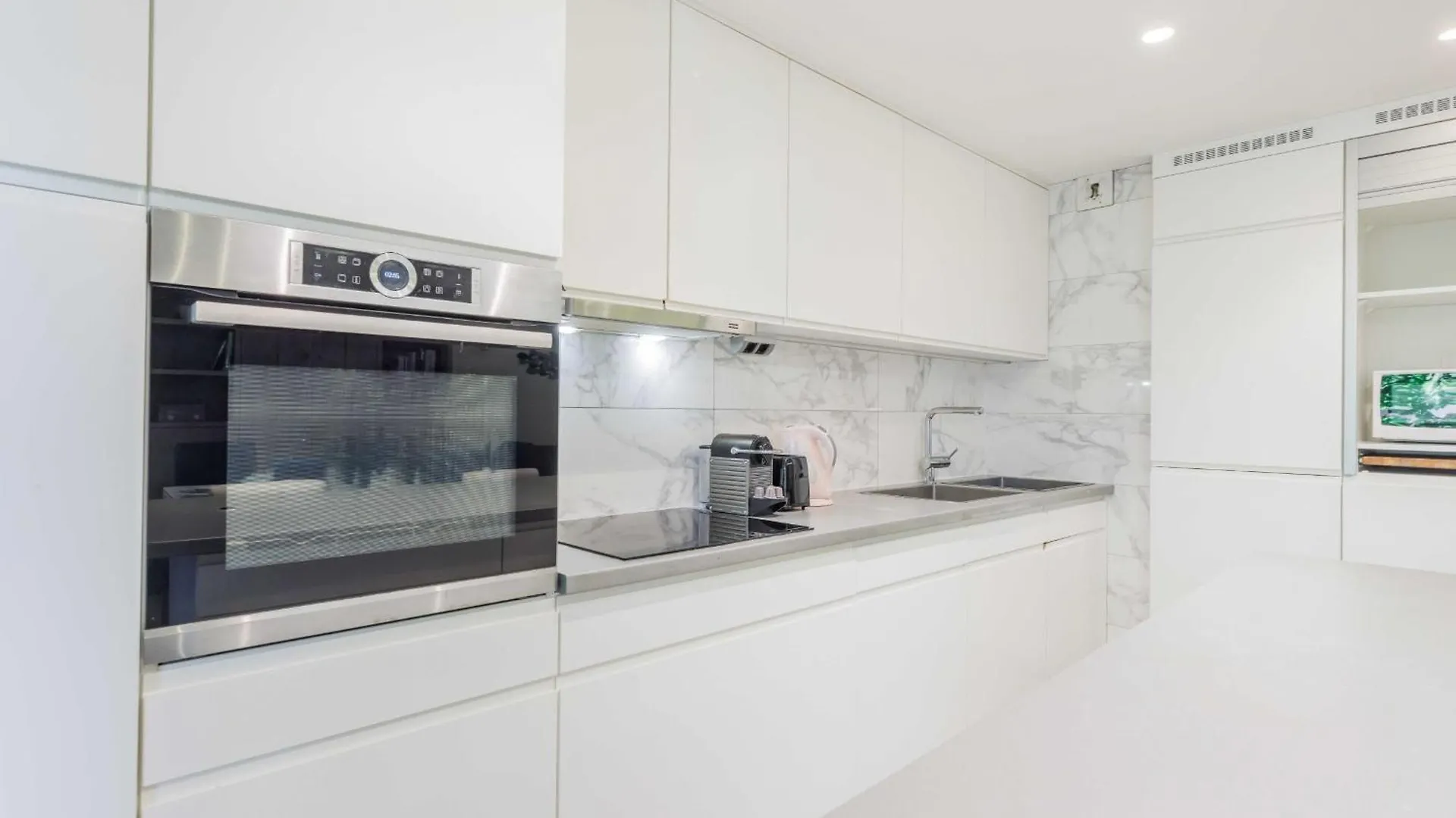 Authentic Apartment - 3Br-8P - La Villette Paris France