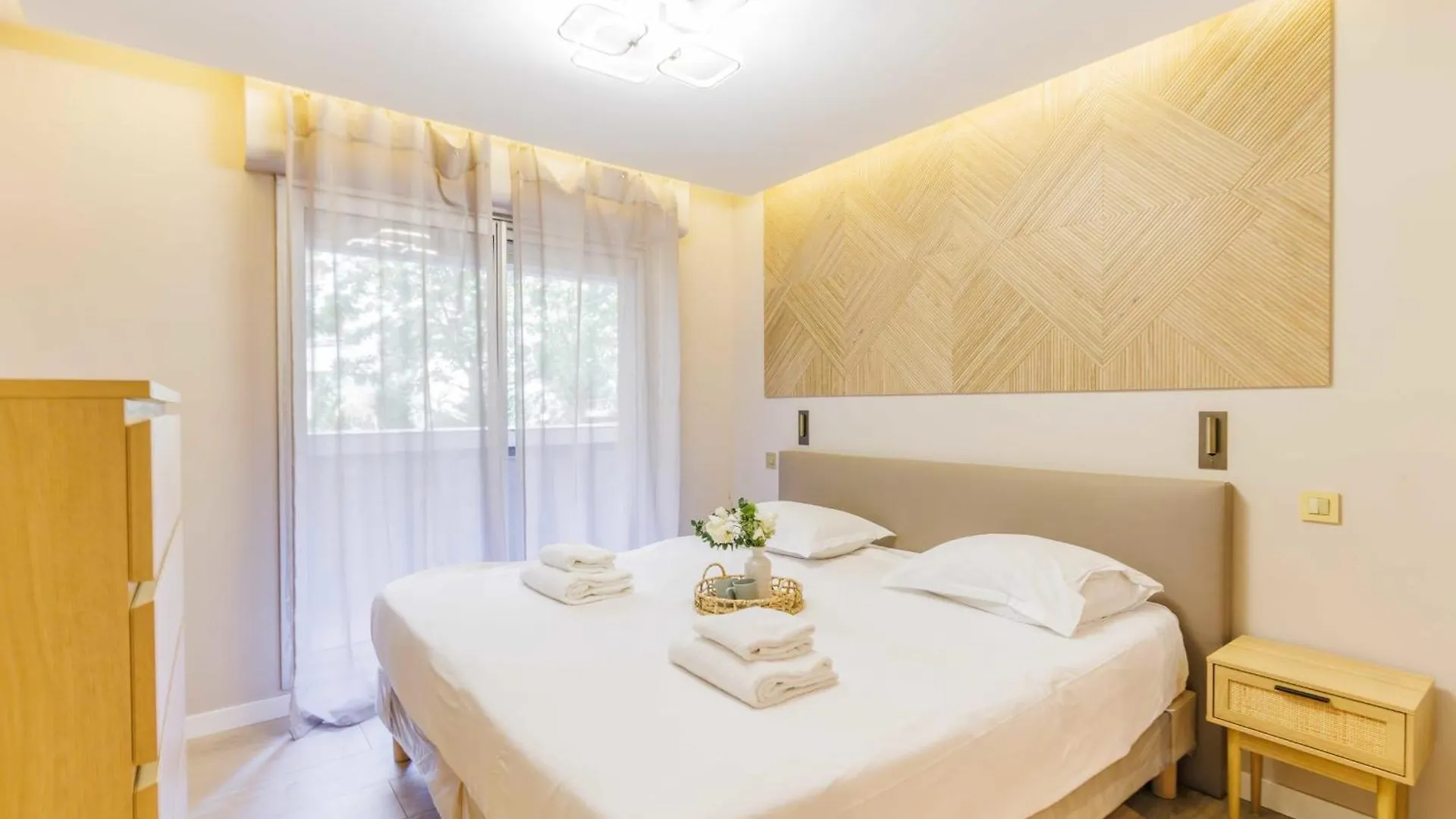 Authentic Apartment - 3Br-8P - La Villette Paris France